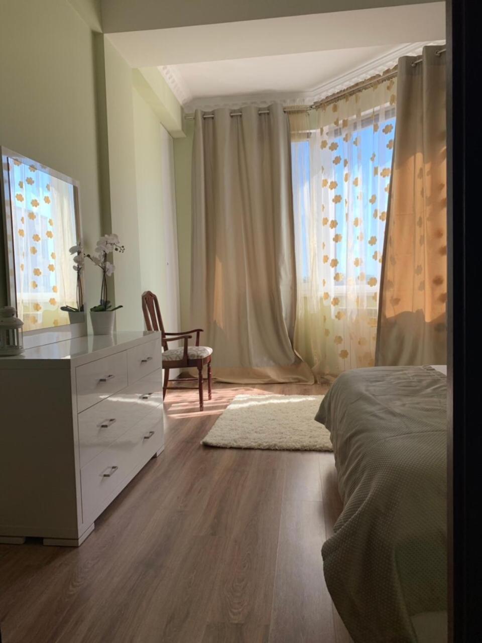 Luxury Exclusive Apartments Skyhouse Exfactor Kischinau Exterior foto