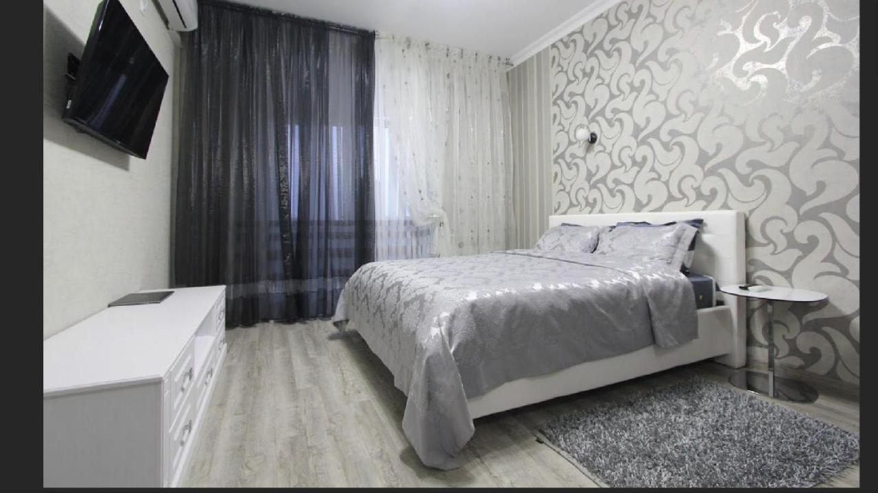 Luxury Exclusive Apartments Skyhouse Exfactor Kischinau Exterior foto